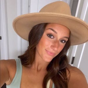 Meet your Posher, Makenna